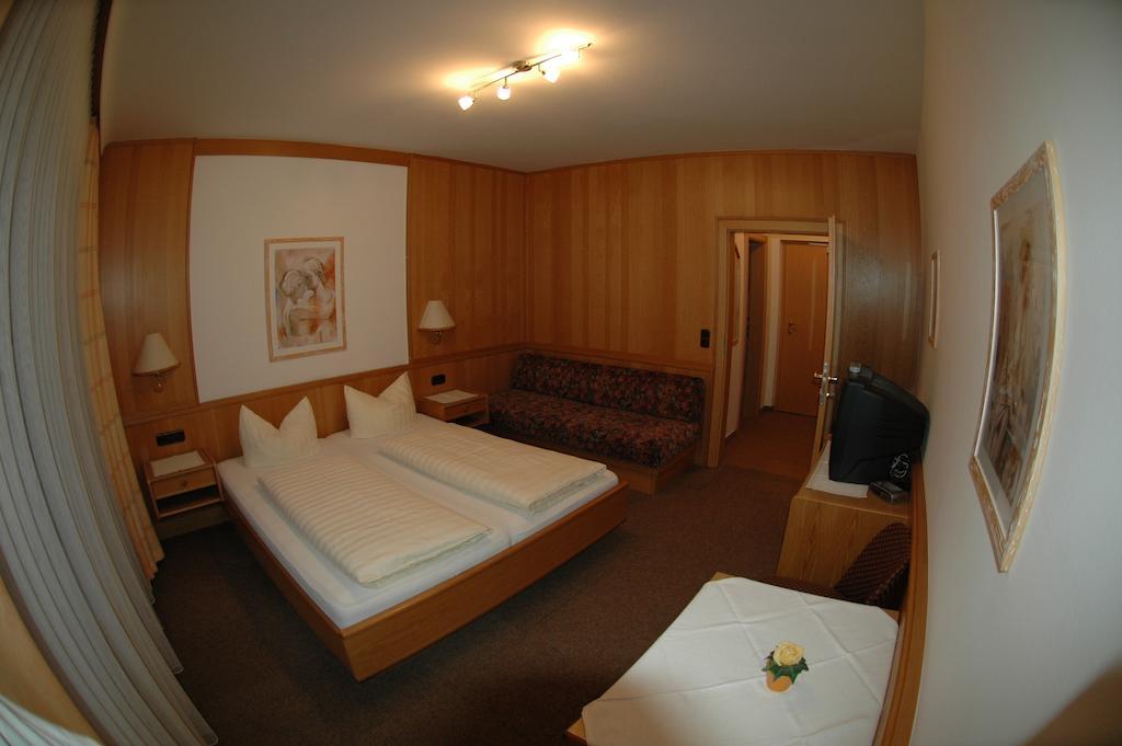 Hotel Garni Jennewein Mayrhofen Bilik gambar